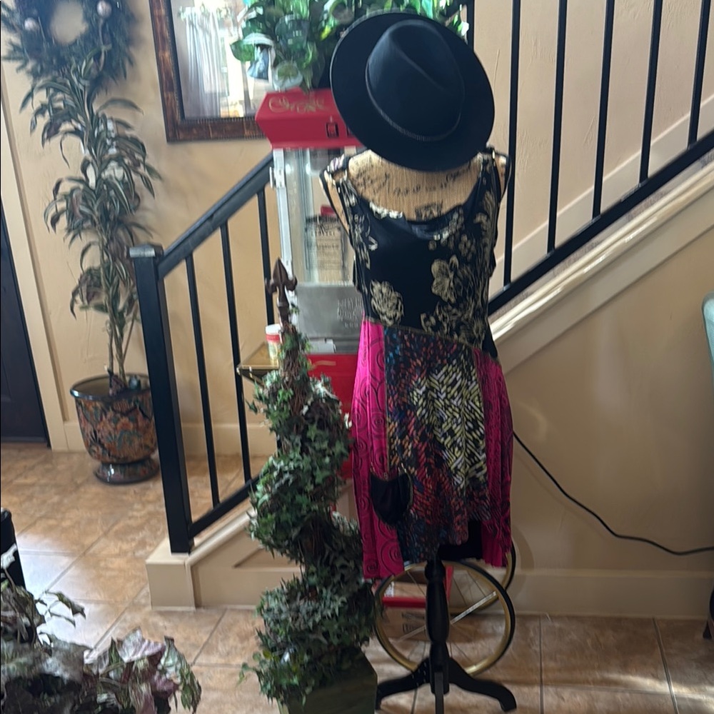Black and Pink Sleeveless Sundress for Night Out